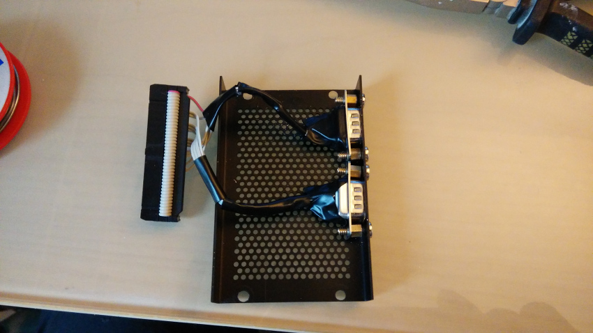Mounting connectors