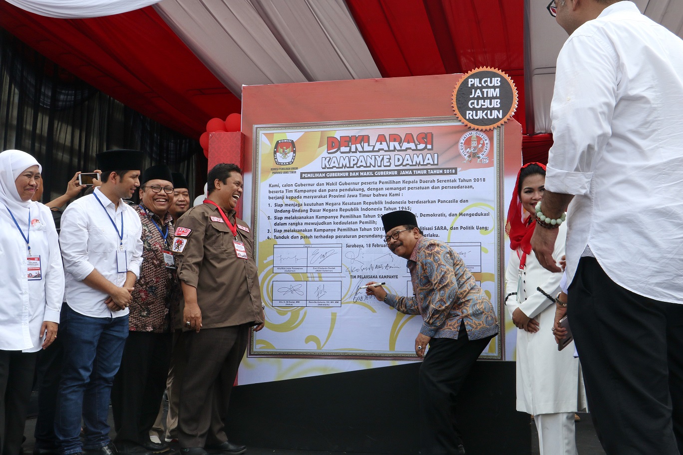 Pilgub Jatim 2018, Damai Jadi Harga Mati