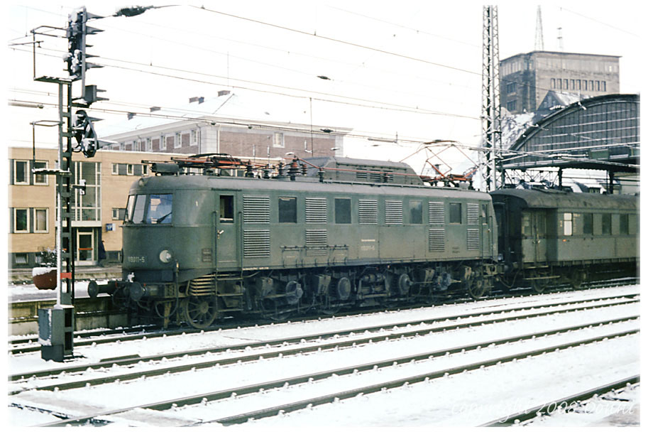 http://fs1.directupload.net/images/181016/yw9skipd.jpg