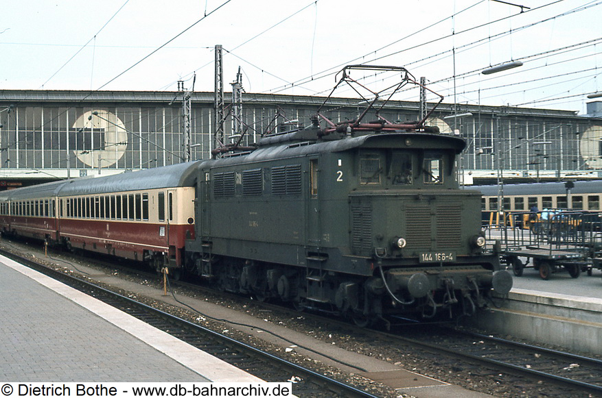 http://fs1.directupload.net/images/user/141226/p6vrky4x.jpg