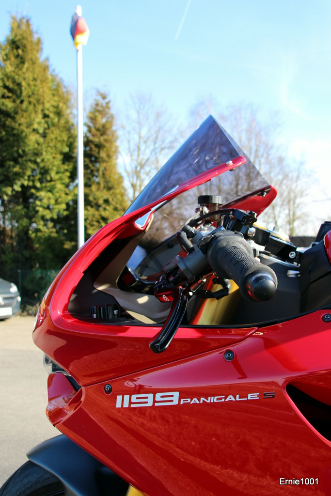 [Bild: ul8de2ac.jpg]