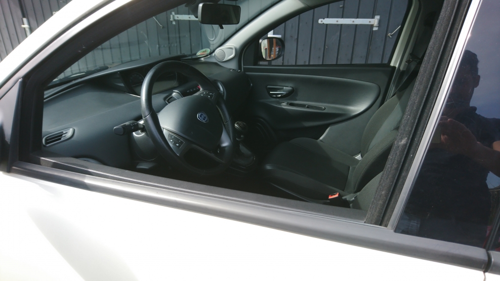 f87nzfrp.jpg
